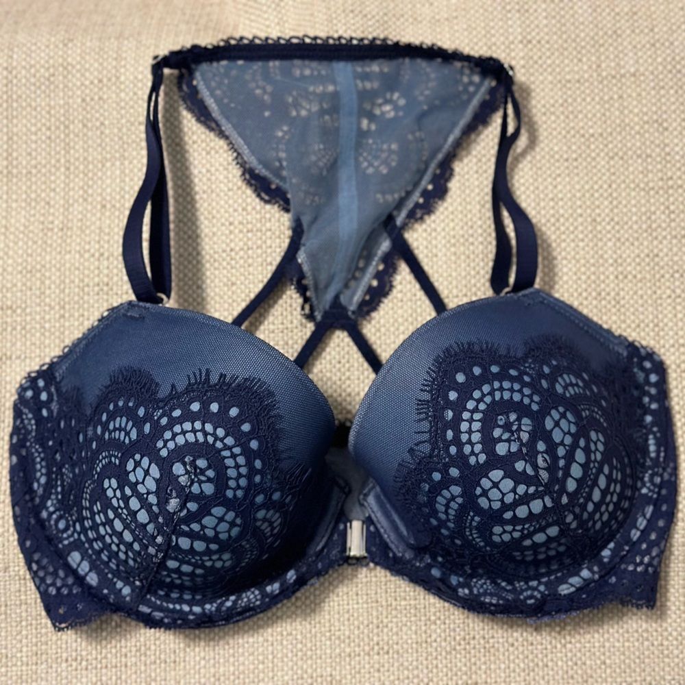 Victoria's Secret Dream Angels Demi Lace Bra